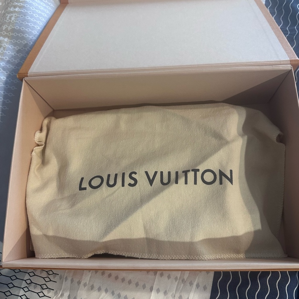 Louis Vuitton MM Agenda - Picture 9 of 9